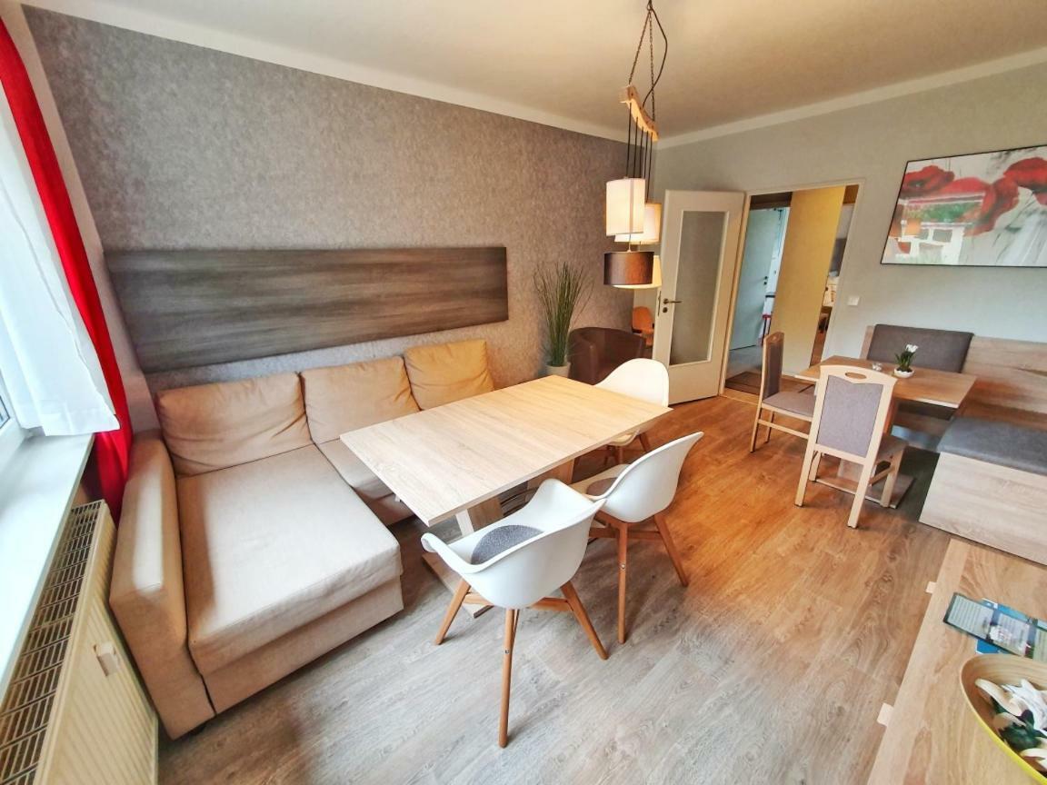 Komfort Ferienwohnungen Zwenkauer See Extérieur photo