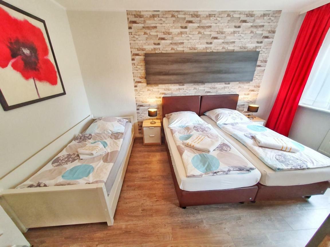Komfort Ferienwohnungen Zwenkauer See Extérieur photo